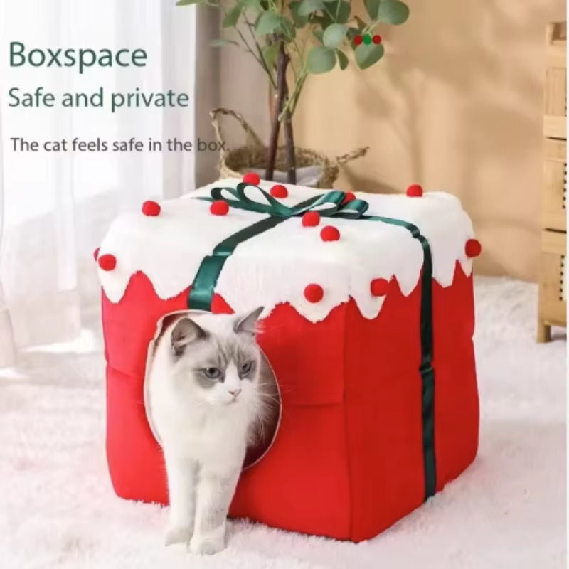 Cozy Winter Wonderland Cat & Dog Bed - Spacious Closed Puppy House for Small Pets - Perfect Holiday Gift!