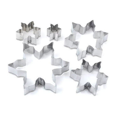 5-Piece Stainless Steel Snowflake Cookie Cutter Set - Perfect for Christmas Baking and Fondant Decorating!